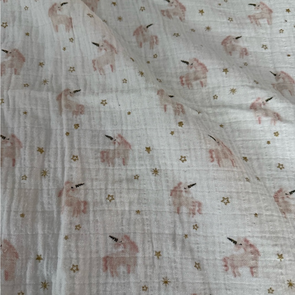 MUD PIE Pink Unicorns Gold Stars Print Muslin Baby Blanket - Picture 2 of 4